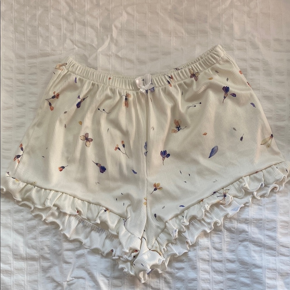 Floral Ruffle Hem Shorts